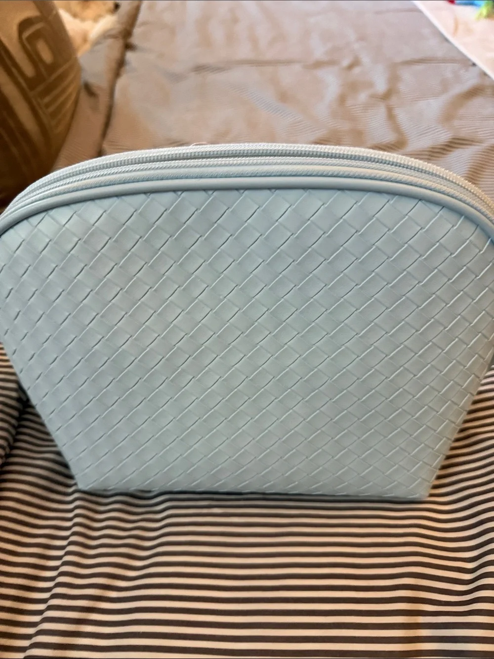 Light Blue Floral-Lined Women’s Cosmetic Pouch